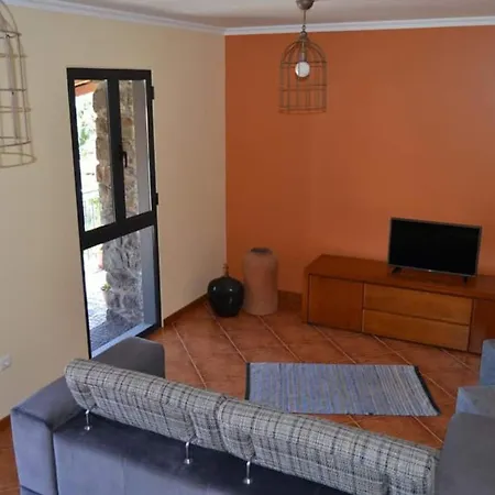 Recantos Do Castanheiro * Porto Moniz