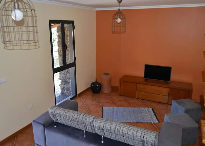 Recantos Do Castanheiro * Porto Moniz